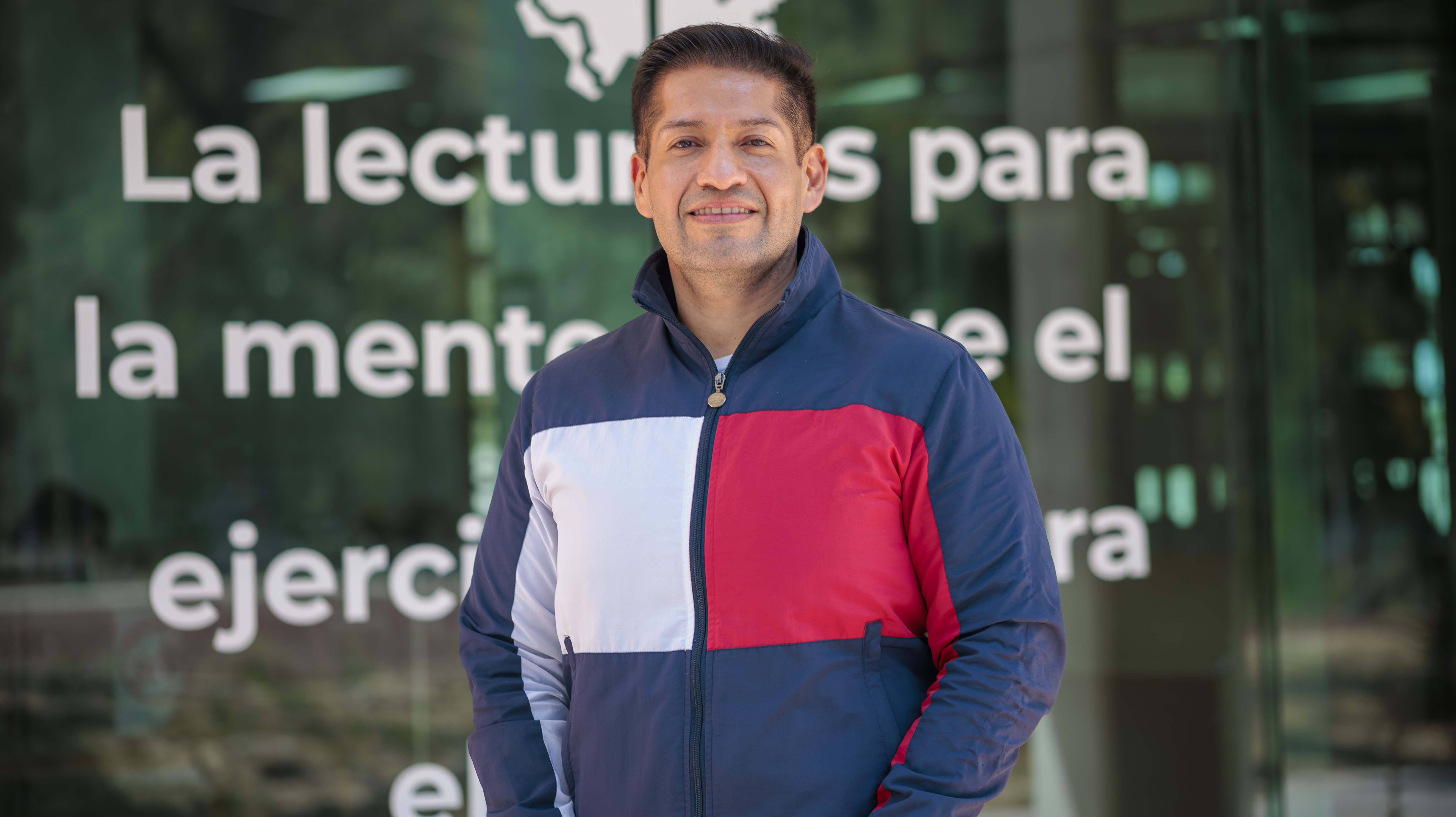 Lic. Iván Serrano López